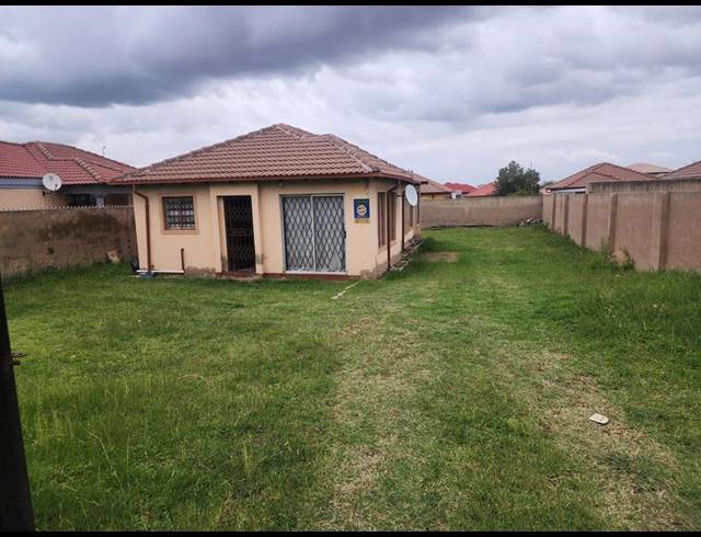 3 BEDROOM HOUSE FOR SALE IN BIRCH ACRES